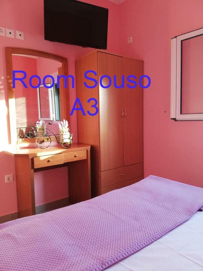 Komilion Palmos Rooms Екстериор снимка